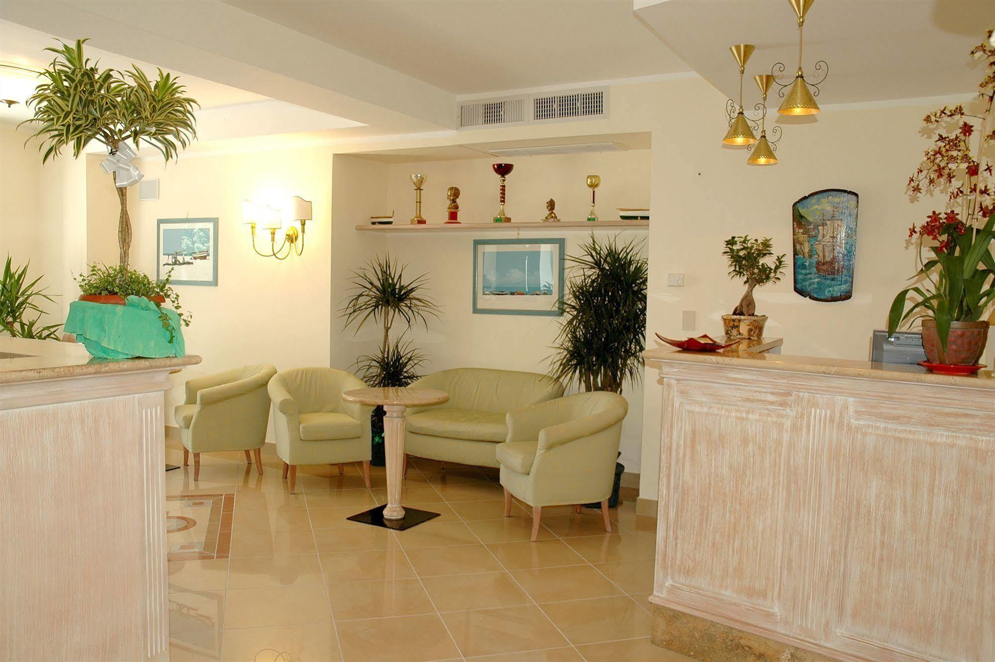 Hotel La Pergola Amalfi Exterior photo